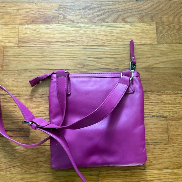 Lily Bloom Vibrant Pink Crossbody Bag - Picture 4 of 6